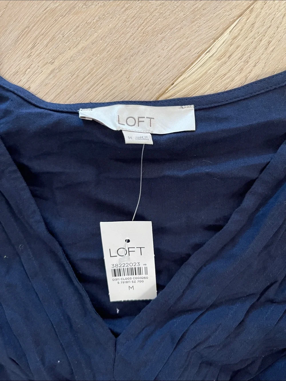 LOFT Navy V-Neck Puff Sleeve Peplum Top Size Medium